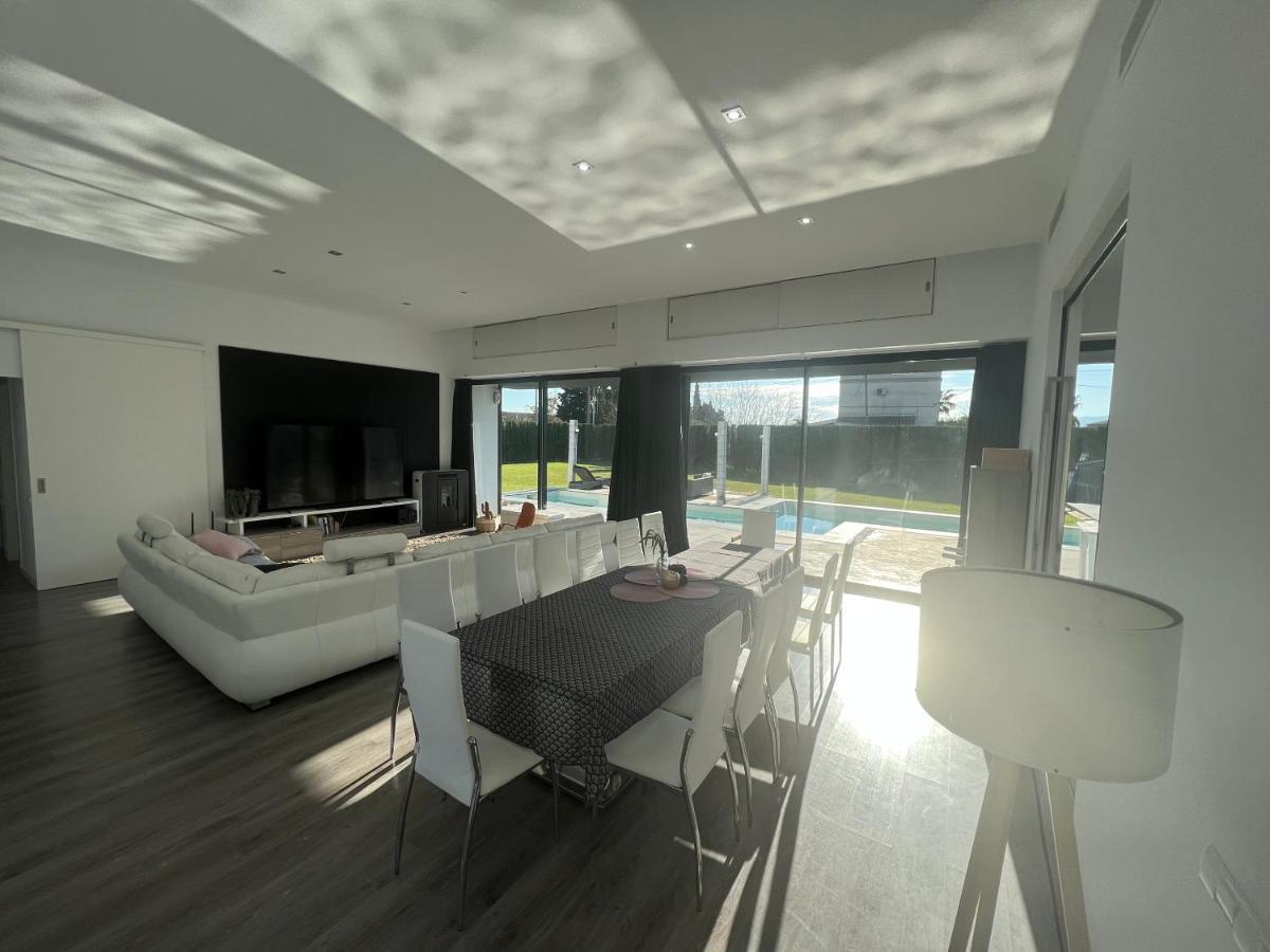 Luxury House Del Delta Villa Делтебре Екстериор снимка